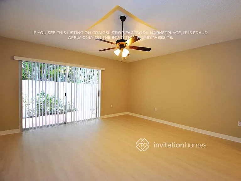 13272 NW 10th Ter — Photo 11