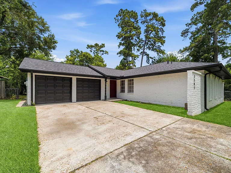 3507 Lake Ridge Bnd — Photo 2