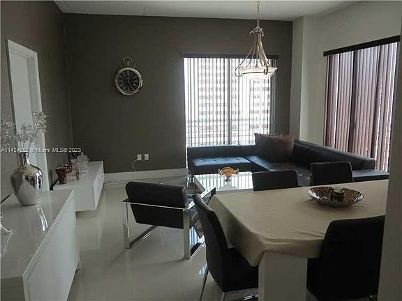 5th image of 133 NE 2nd Ave APT 2202