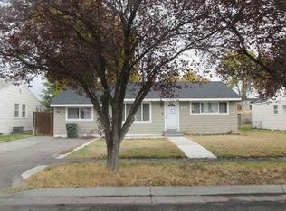 850 W Madrona Ave, Hermiston, OR 97838