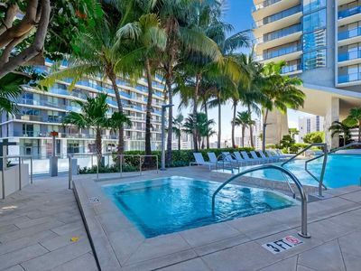 88 SW 7th St APT 3003, Miami, FL, 33130