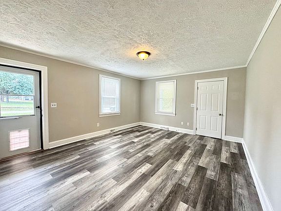 4th image of 3464 Plank Rd