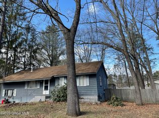 2 Red Coach Trl, Ballston Spa, NY 12020