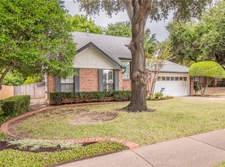 602 Ascot Dr, Euless, TX 76040