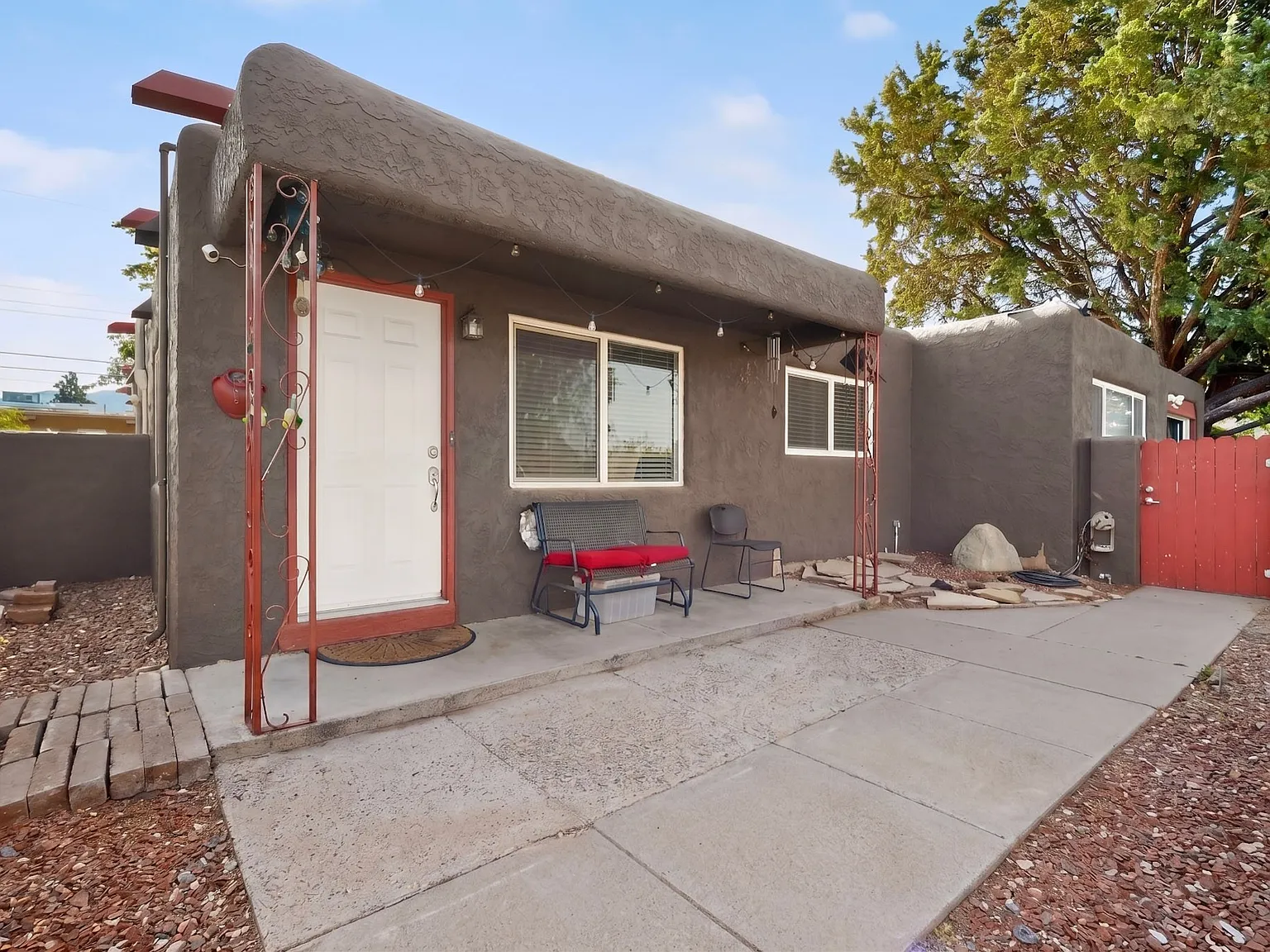3 bed, 1774 sqft, $2,395 — Photo 3