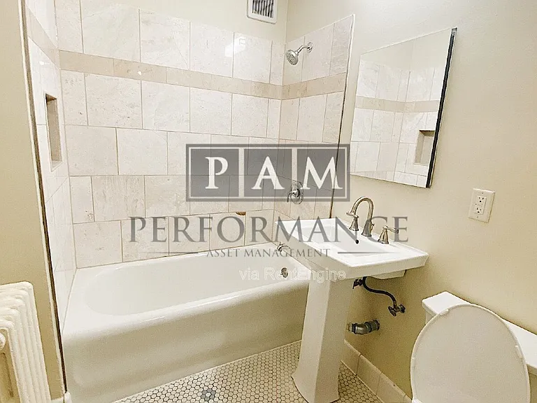 3835 N Humboldt Blvd #4 — Photo 9
