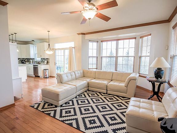 5th image of 7615 Heatherstone Ln