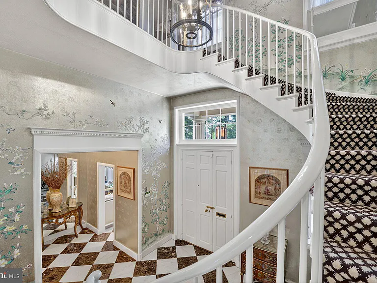 2310 Kalorama Rd NW — Photo 11