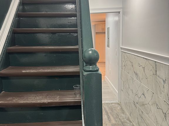 3rd image of 1881 Andrews Ave S #1