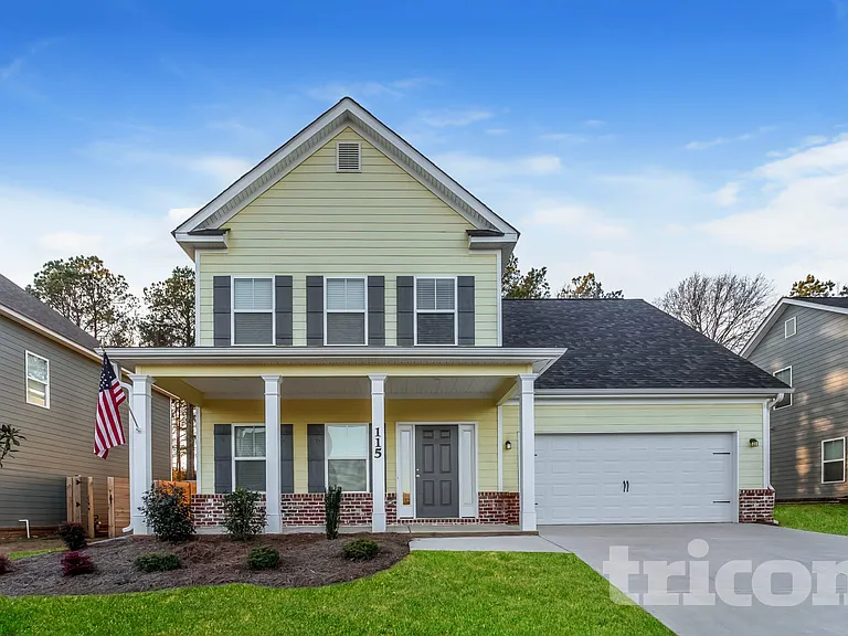 115 Orchard Ln — Photo 1
