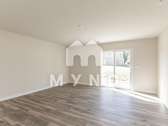 3rd image of 5129 Cameron Commons Pkwy #4B-2Ba-1956Sqft
