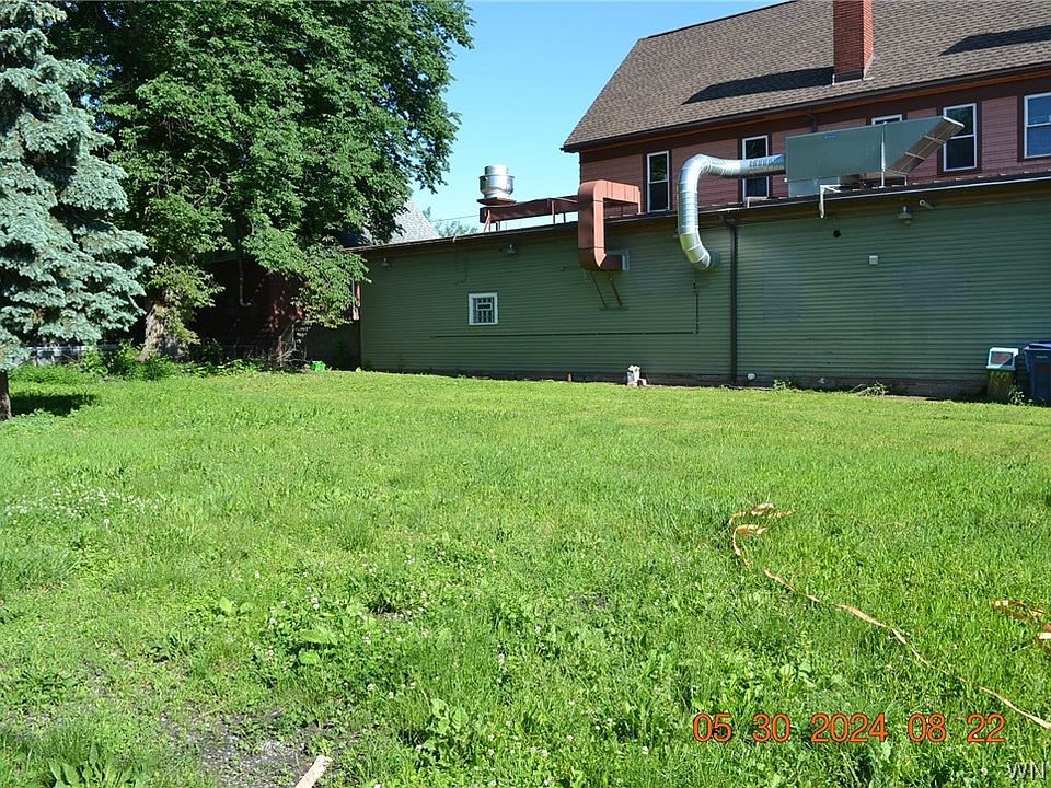 1st image of 664 Hopkins St #16