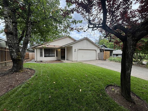 4th image of 4825 SW Marigold St