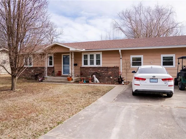 518 N Lincoln St, Erie, KS 66733