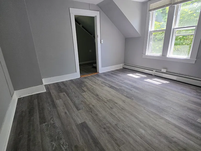 3 Keeble St #B — Photo 8