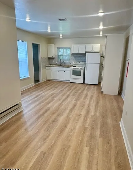 12 Seeley St — Photo 11