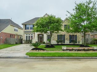 6718 Hathaway Ln, Sugar Land, TX 77479