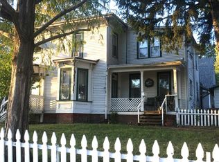 101 E Oak St, Greenville, IL