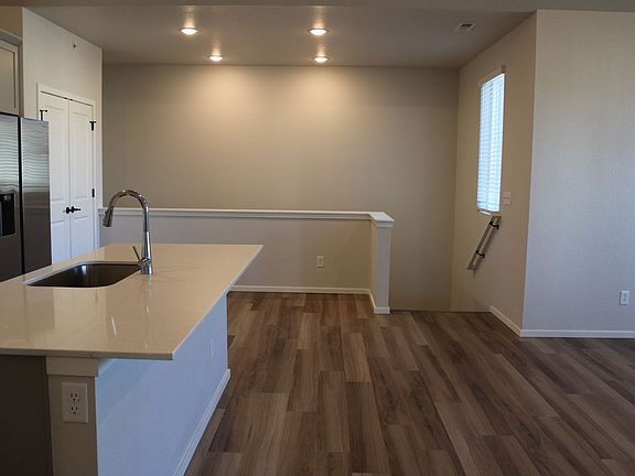 4th image of 557 Vicot Way Unit C