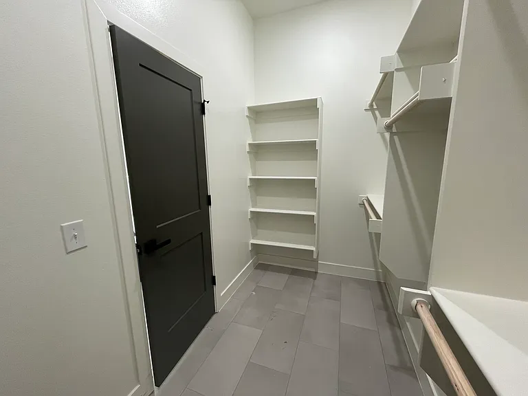 480 Rosedale Pl — Photo 11