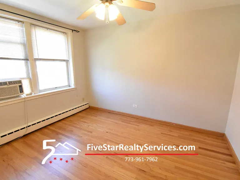 2429 W Farragut Ave #2A — Photo 6