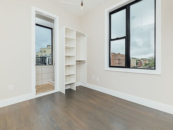 4th image of 358 Irving Ave #5