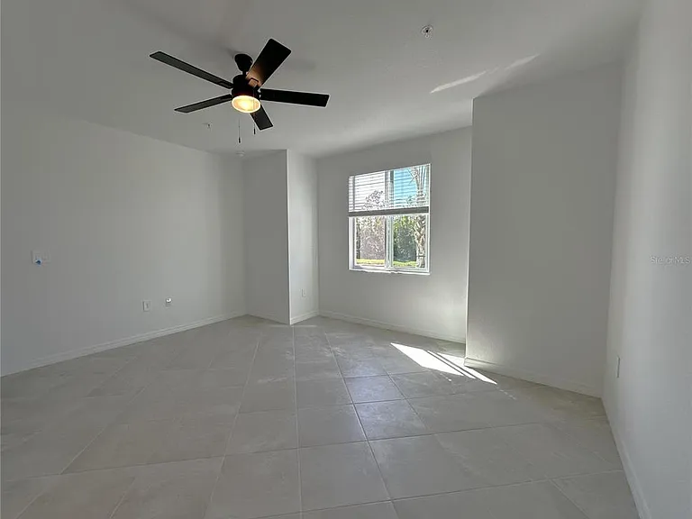 14231 Heritage Landing Blvd #1918 — Photo 9