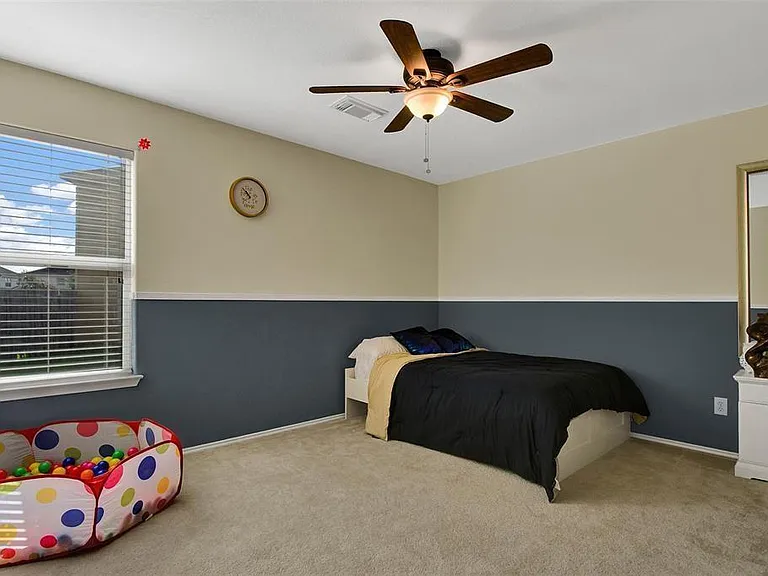 615 Salma Ct — Photo 20