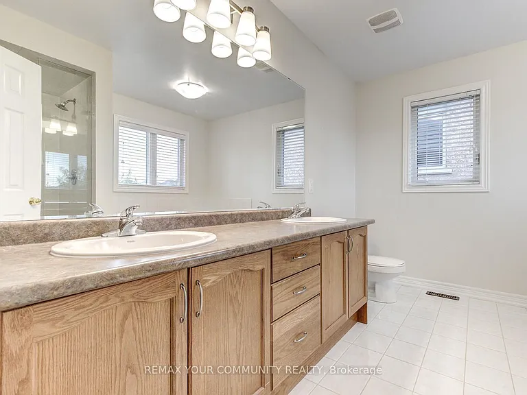76 Ivy Glen Dr — Photo 21