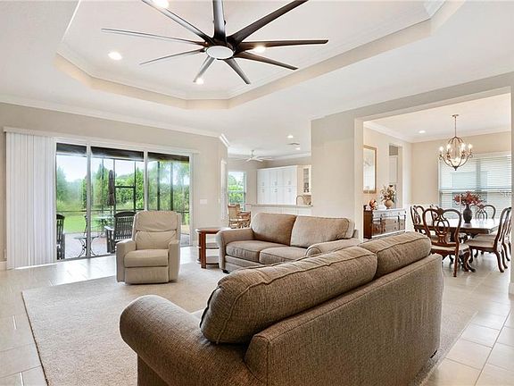 5th image of 16303 Garnet Glen Pl