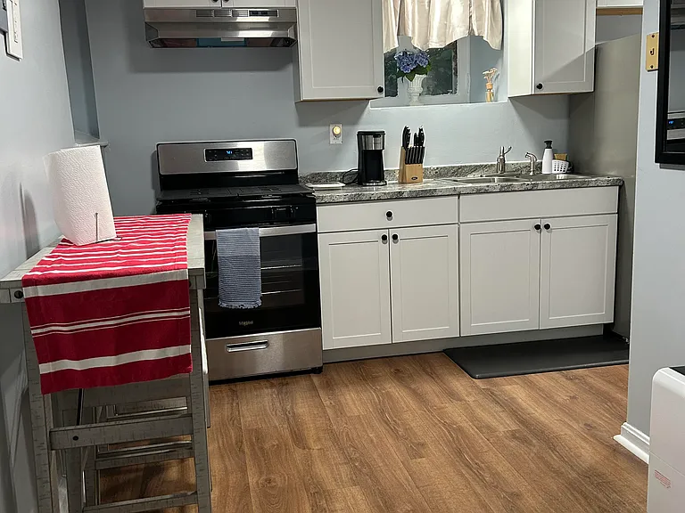 3141 Bishop St #4 — Photo 3