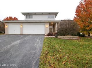 19214 Puritan Dr, Mokena, IL 60448