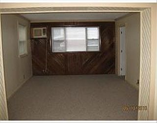2nd image of 7 Jackson Ct