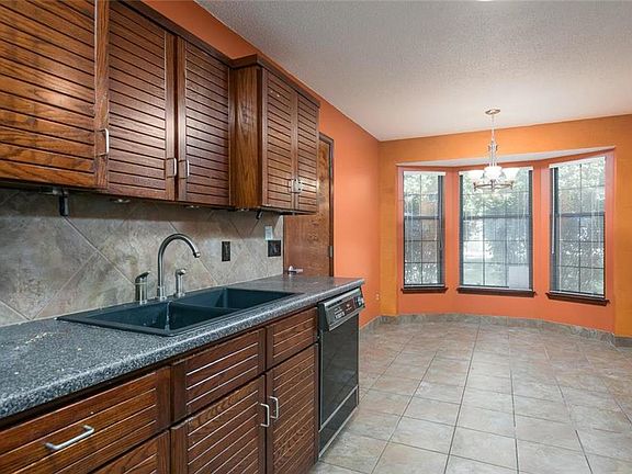 4th image of 9809 Shepherd Dr
