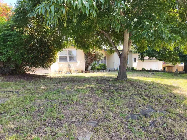 3525 Calavo Dr, Spring Valley, CA 91978