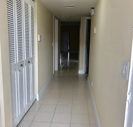 5th image of 5939 Forest Hill Blvd APT 101