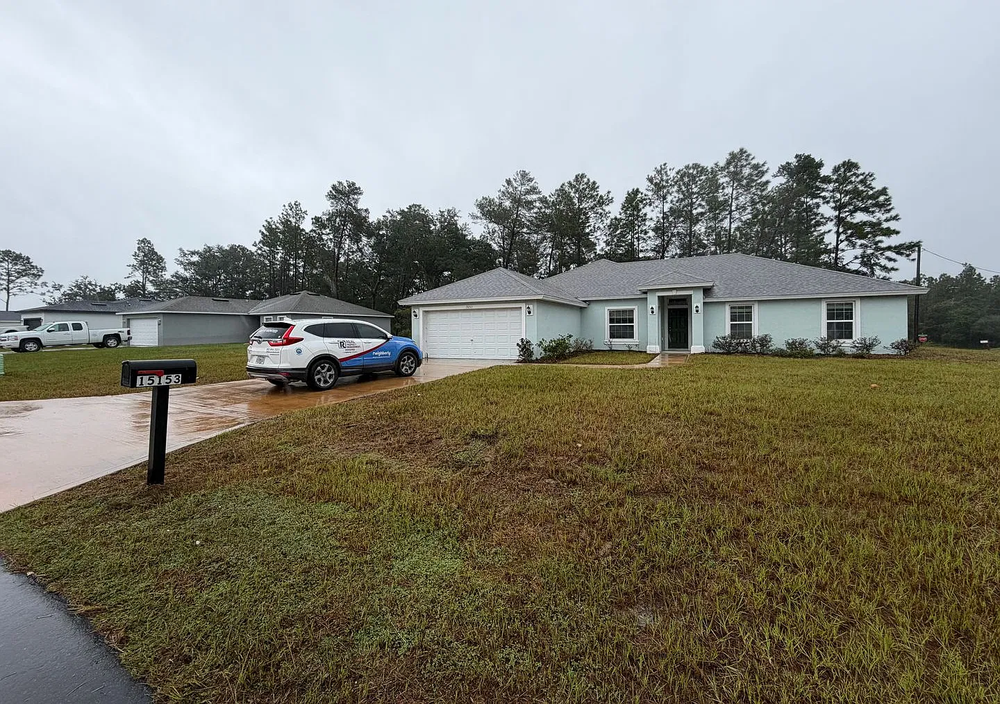 Beautiful 4-Bedroom Home on a Corner Lot Convenient Location! Marion Oaks. — Photo 2