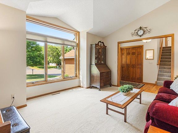 3rd image of 11273 N Eagle Lake Blvd