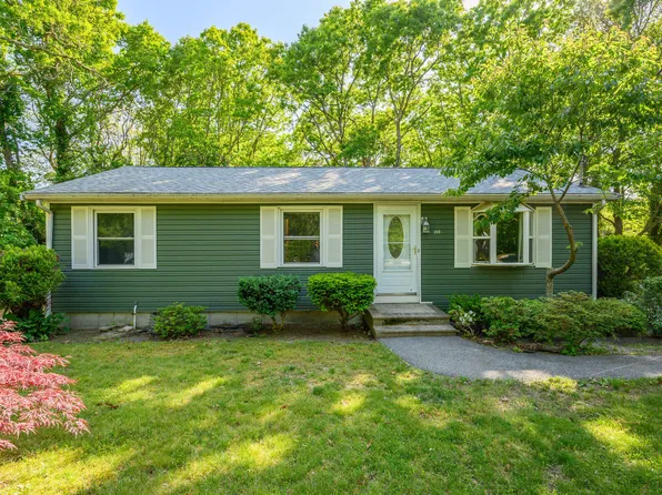 300 Trotting Park Road, East Falmouth, MA 02536