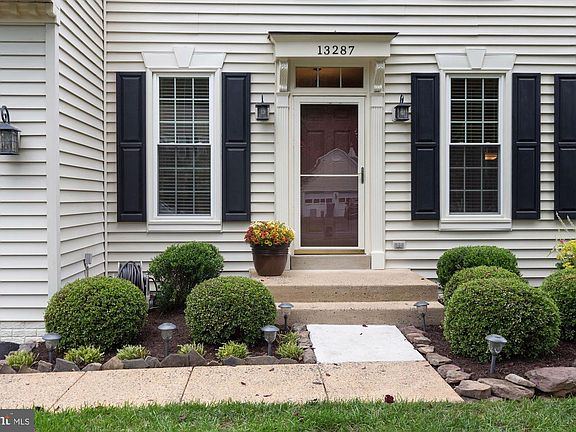 3rd image of 13287 Amblewood Dr