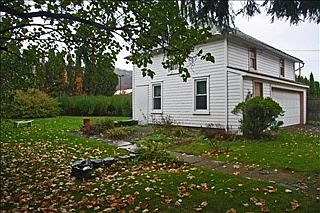 3rd image of 52 Elm St