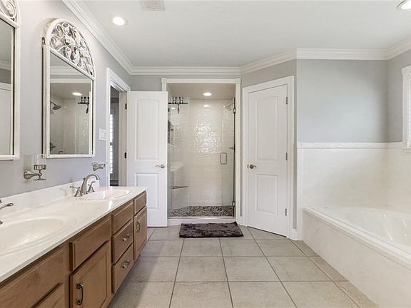 3rd image of 226 Blue Crane Dr #1