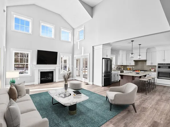 10 Beacon St #83, Onset, MA 02558