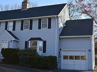 (Undisclosed Address), North Chelmsford, MA 01863