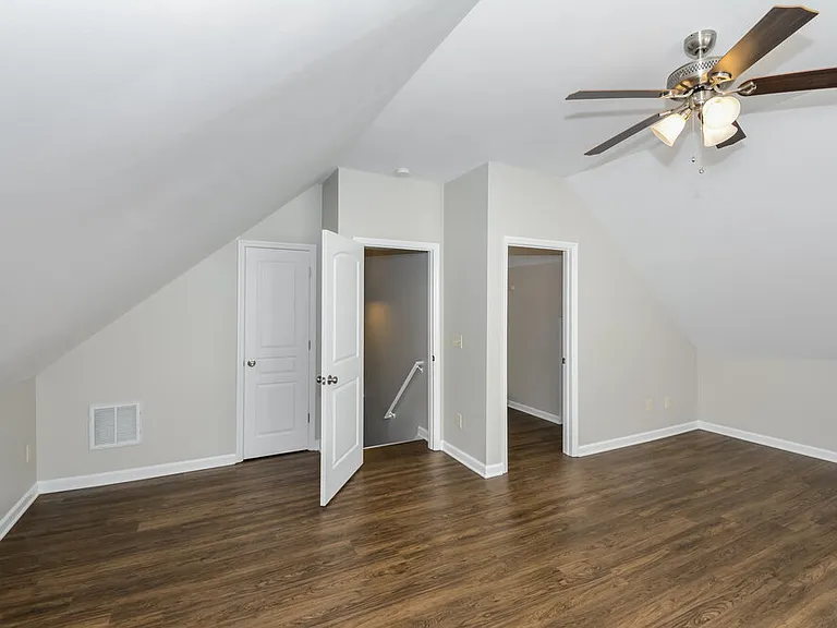 7879 Rainey Dr — Photo 10