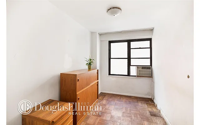 Sold by Douglas Elliman | media 6