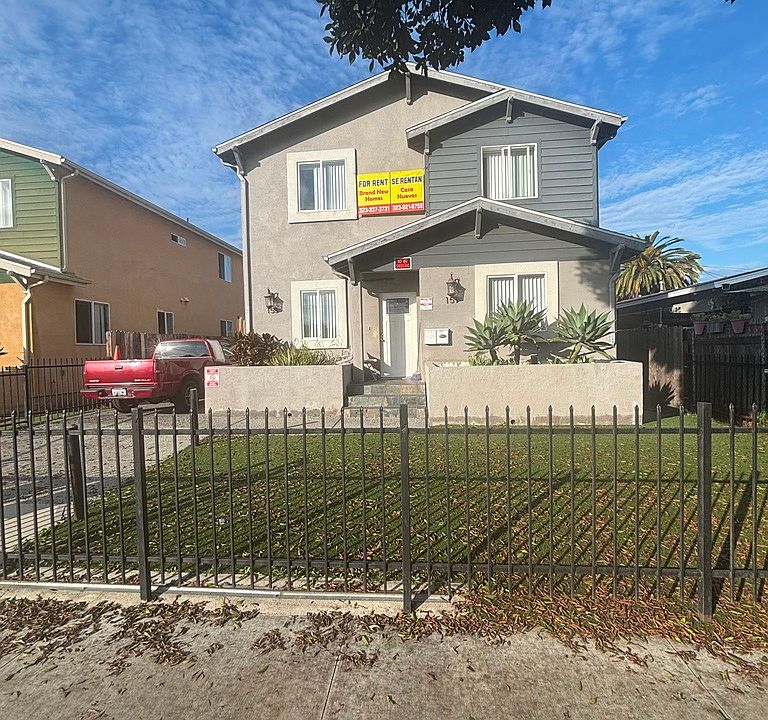 1st image of 153 W 102nd St
