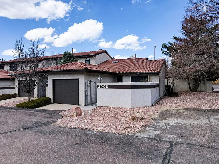 2908 Camino Cielo Ct — Photo 27