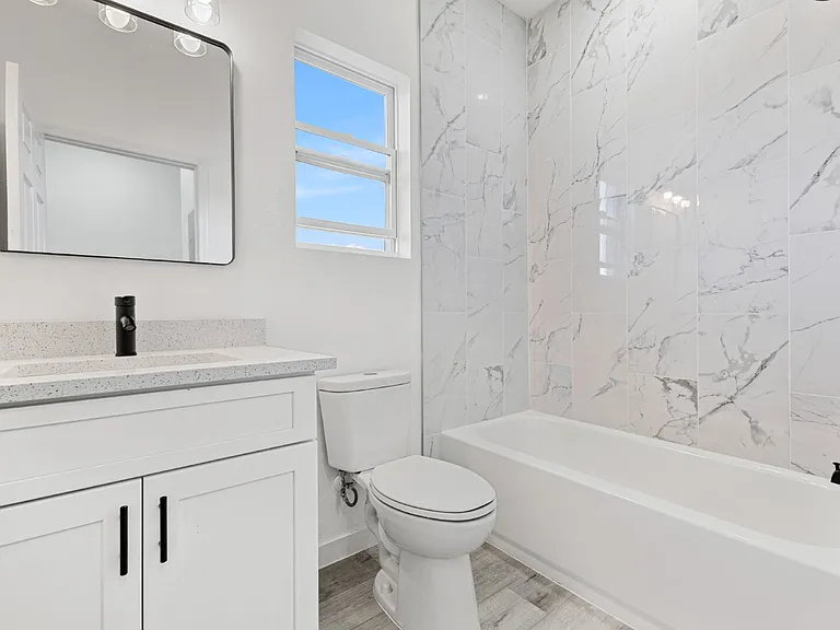 602 Desmoines Ct — Photo 30