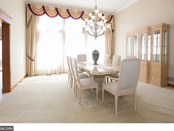 5th image of 3024 Carey Heights Dr